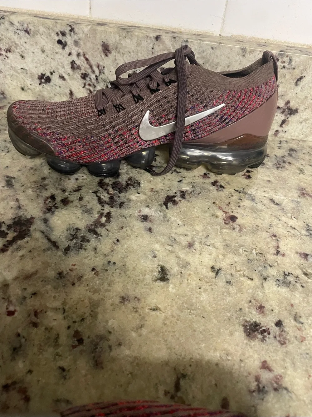 Nike Woman’s VaporMax Flyknit sneaker shoes Maroon Accents plum Eclipse  9.5